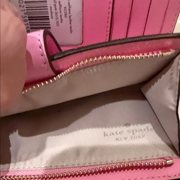 Kate Spade Vibrant Pink Wallet - Picture 5 of 9
